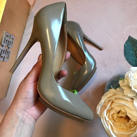 L.A.M.B Heel / Pump - Tan Neon - Size 7.5 - Picture 2 of 7